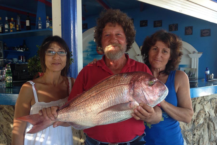Heerlijke verse vis bij Christos